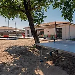 Contemporaine Avec Piscine Vensac