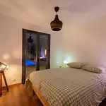 Contemporaine Avec Piscine فيلة Vensac