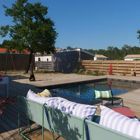 Villa Contemporaine Avec Piscine Vensac