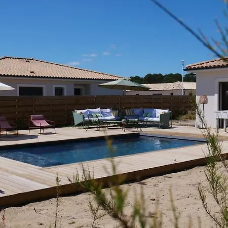 Villa Contemporaine Avec Piscine *