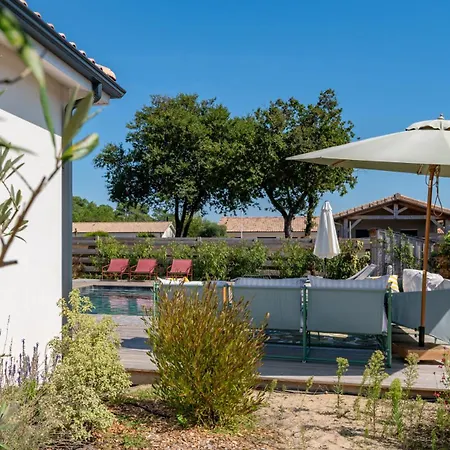 Contemporaine Avec Piscine Vensac