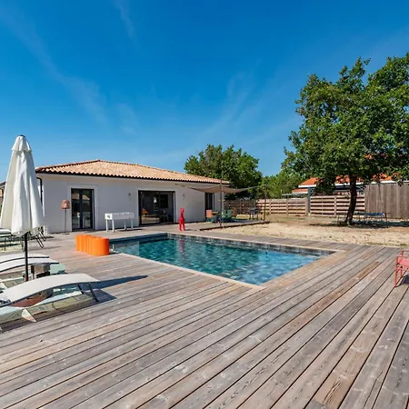 Contemporaine Avec Piscine Villa *