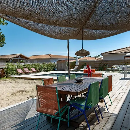 Contemporaine Avec Piscine Villa