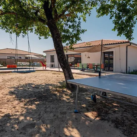 Contemporaine Avec Piscine Vensac
